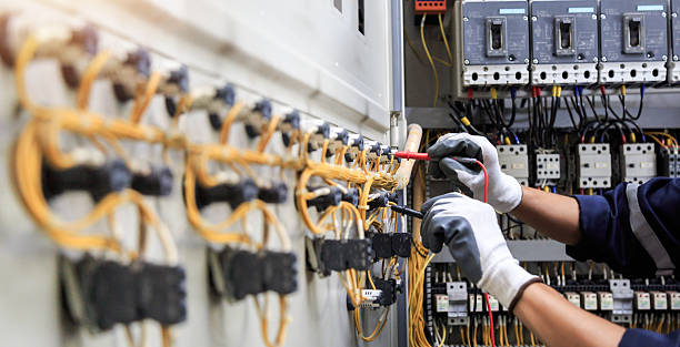 Professional Electrician technician working in Sugar Creek, MO